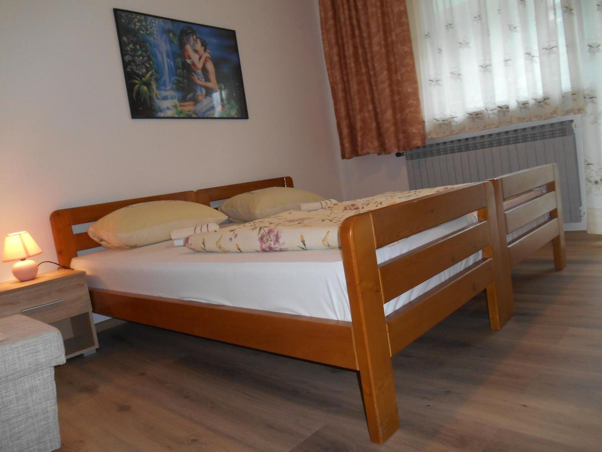 Motel Bavaria ฟอชา ภายนอก รูปภาพ