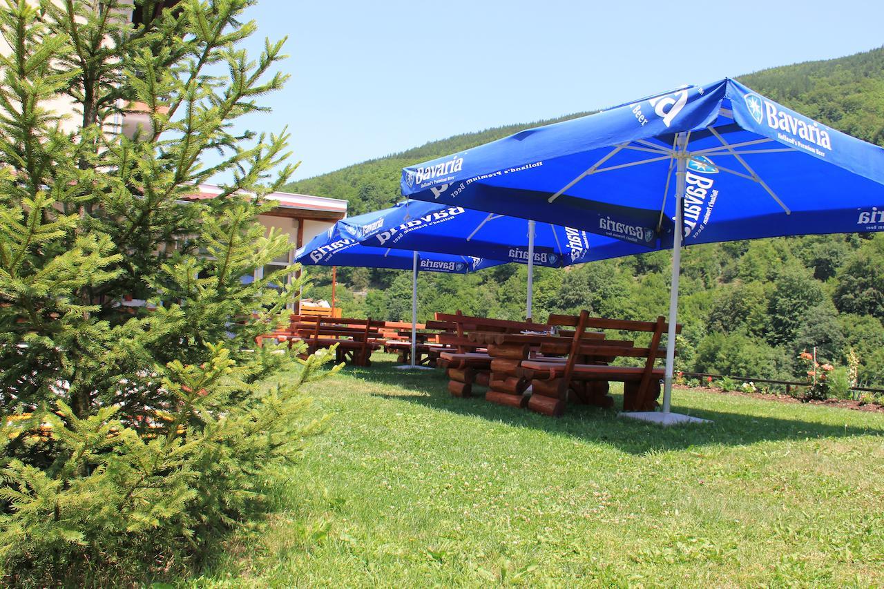 Motel Bavaria ฟอชา ภายนอก รูปภาพ